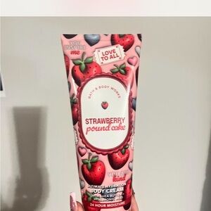 Bath & Body Works Strawberry Pound Cake Body Cream - Pink and Red